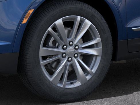 New 2025 Cadillac XT5 Premium Luxury w/ LPO, Floor Liner Package image 9