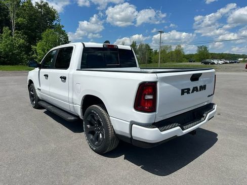 New 2026 RAM 1500 Express AWD/4WD image 3