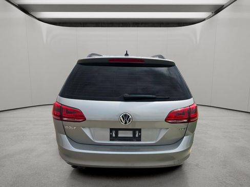 Used 2015 Volkswagen Golf TDI S FWD image 4