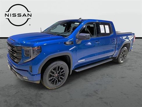 Used 2023 GMC Sierra 1500 Elevation w/ X31 Off-Road Package AWD/4WD image 1