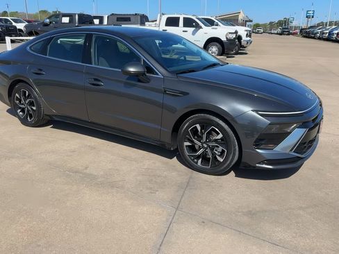 Used 2025 Hyundai Sonata SEL image 3