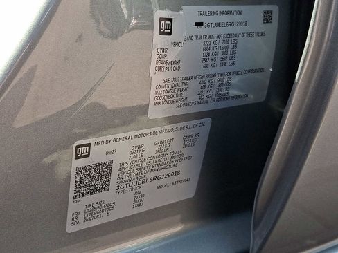 Used 2024 GMC Sierra 1500 AT4 w/ Technology Package AWD/4WD image 29