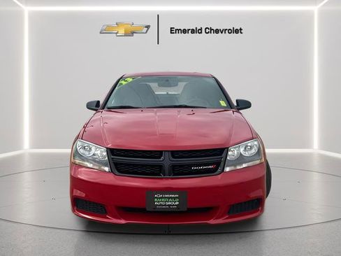 Used 2013 Dodge Avenger SE w/ Blacktop Pkg FWD image 3