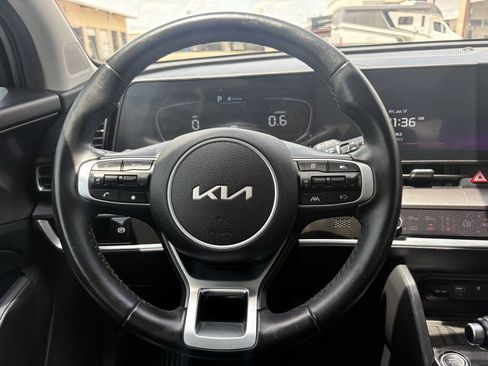 Used 2023 Kia Sportage EX FWD image 15