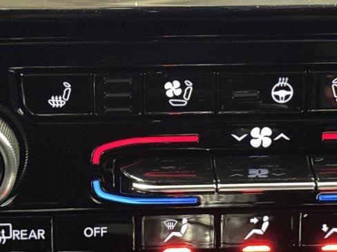 Used 2024 Jeep Grand Cherokee L Summit image 8