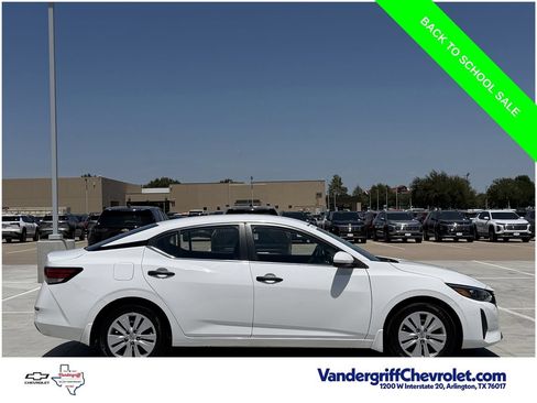 Used 2025 Nissan Sentra S FWD image 3