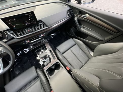 Used 2024 Audi Q5 e Premium Plus AWD/4WD image 14