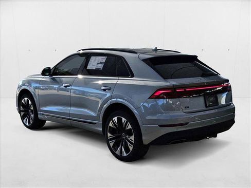 New 2025 Audi Q8 Premium w/ Black Optic Package image 8