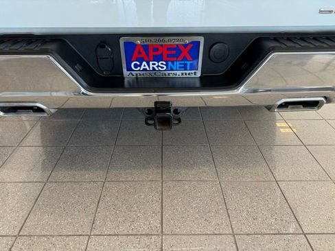 Used 2021 GMC Sierra 1500 SLE image 5