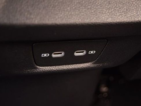 New 2026 Volkswagen Tiguan SE image 23