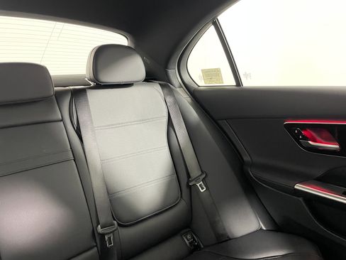 Used 2025 Mercedes-Benz C 300 Sedan image 15