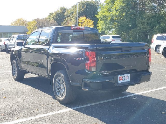 Used 2026 Chevrolet Colorado LT AWD/4WD image 3