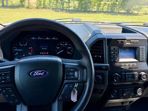 Used 2022 Ford F350 XL w/ Power Equipment Group AWD/4WD image 19