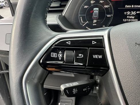 Used 2021 Audi e-tron Premium w/ Convenience Plus Package image 27