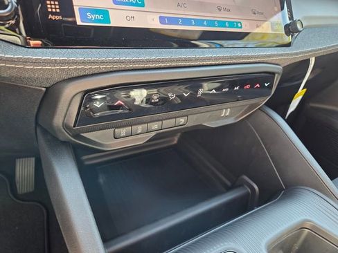 New 2026 Jeep Cherokee Laredo image 24