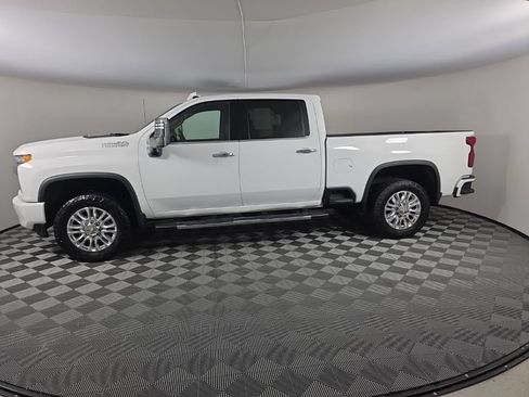 Used 2022 Chevrolet Silverado 2500 High Country w/ Z71 Off-Road Package AWD/4WD image 2