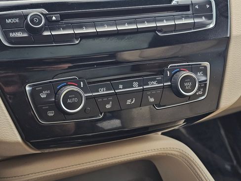 Used 2017 BMW X1 sDrive28i image 9