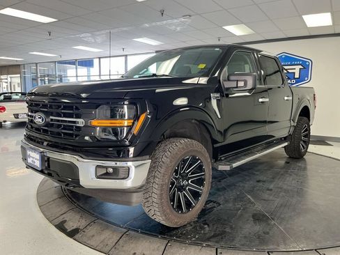Used 2025 Ford F150 XLT w/ Equipment Group 301A Standard AWD/4WD image 4
