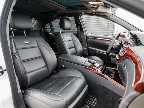Used 2012 Mercedes-Benz S 63 AMG image 29