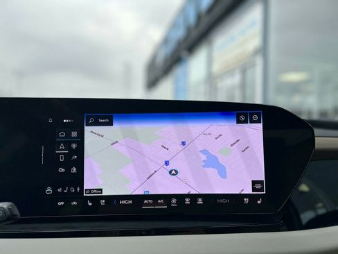 Used 2025 Audi Q6 e-tron Premium Plus w/ Premium Plus image 28