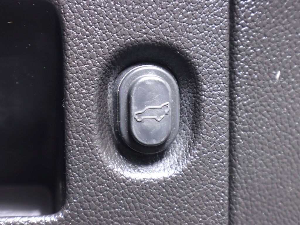 Used 2019 Chevrolet Tahoe LT AWD/4WD image 34