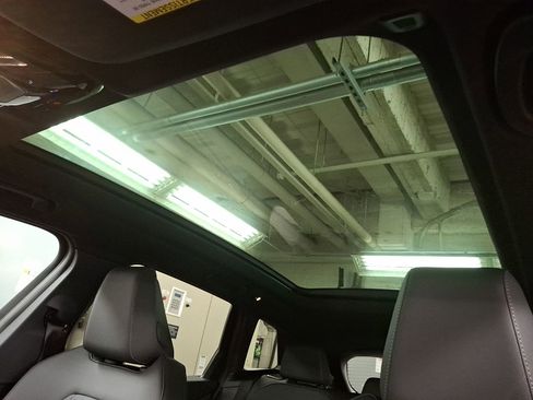 Used 2025 BMW X3 xDrive30 w/ M Sport Package AWD/4WD image 11