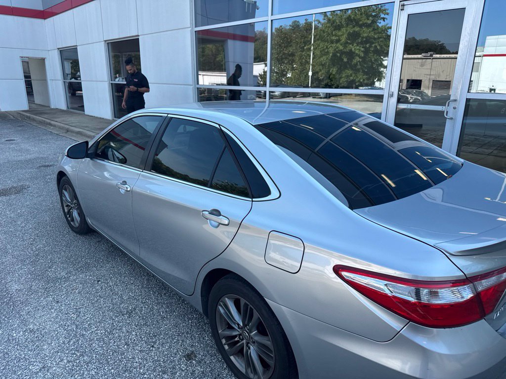 Used 2017 Toyota Camry SE FWD image 4