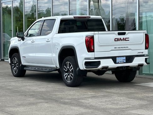 Used 2022 GMC Sierra 1500 AT4 w/ AT4 Preferred Package AWD/4WD image 5
