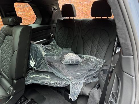 New 2026 BMW X7 xDrive40i w/ Premium Package image 24