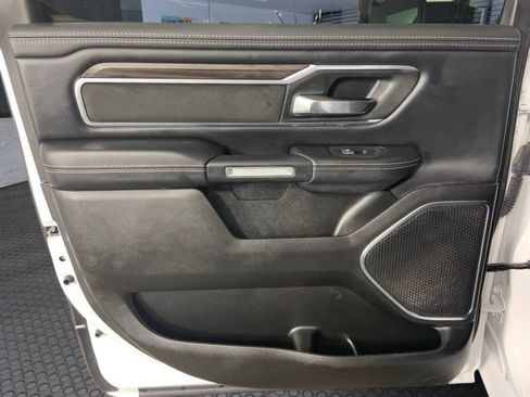 Used 2025 RAM 1500 Laramie AWD/4WD image 24