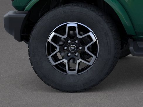 New 2025 Ford Bronco Outer Banks AWD/4WD image 21