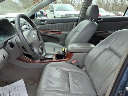Used 2002 Toyota Camry XLE image 13