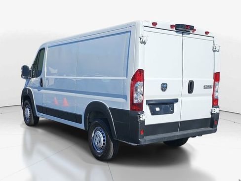 Used 2025 RAM ProMaster 2500 w/ Convenience Group FWD image 5