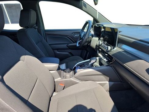 Used 2024 Chevrolet Colorado LT RWD image 15