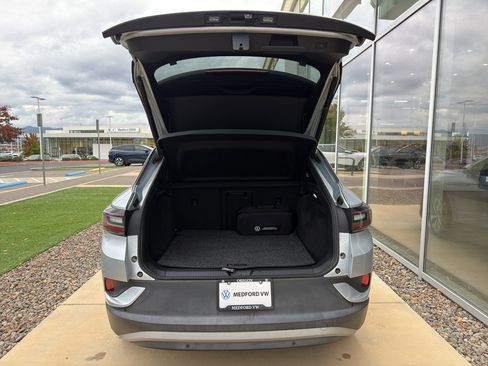 Used 2021 Volkswagen ID.4 Pro S w/ Gradient Package image 8