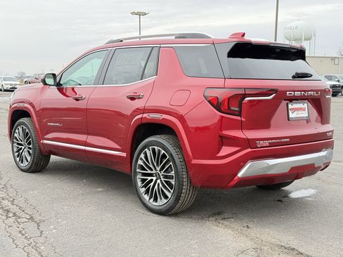 New 2026 GMC Terrain Denali w/ LPO, Floor Liner Package image 5