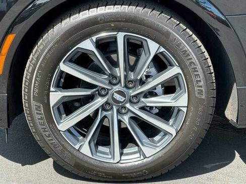 Certified 2024 Cadillac Lyriq Sport w/ LPO, Floor Liner Package AWD/4WD image 24