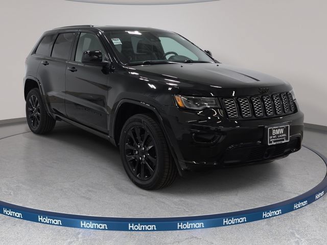 Used 2021 Jeep Grand Cherokee Laredo X AWD/4WD image 4
