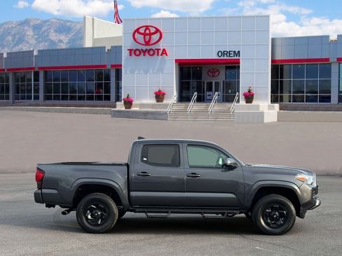 Used 2023 Toyota Tacoma SR AWD/4WD image 3