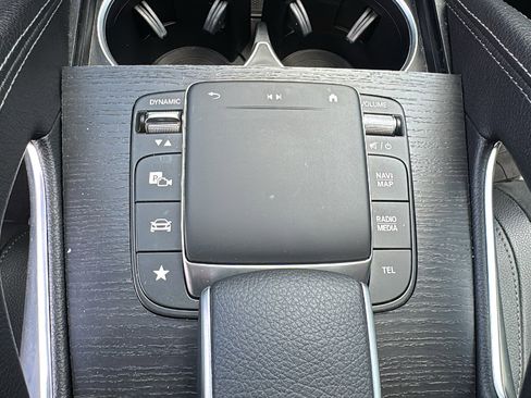 Used 2022 Mercedes-Benz GLE 450 4MATIC image 21