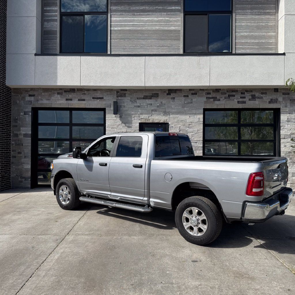 Used 2024 RAM 2500 Big Horn w/ Level 2 Equipment Group AWD/4WD image 5