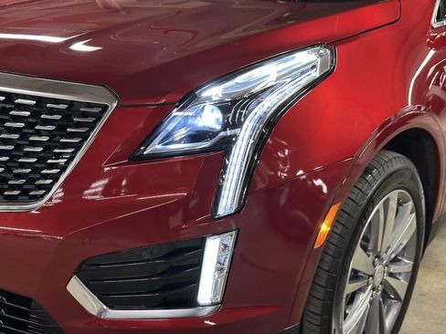 Used 2024 Cadillac XT5 Premium Luxury AWD/4WD image 9
