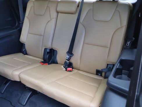 Used 2022 Kia Telluride SX w/ Towing Package FWD image 7