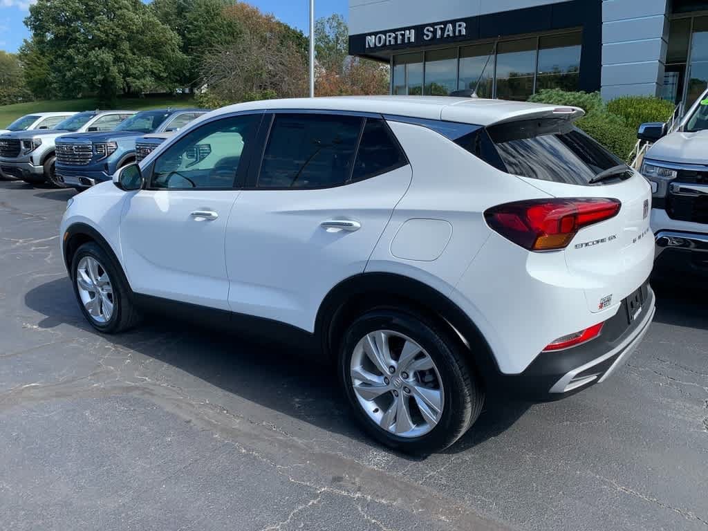 Certified 2024 Buick Encore GX Preferred w/ Comfort Package FWD image 2