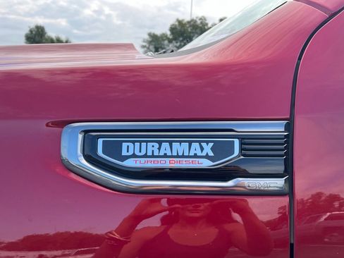 Used 2025 GMC Sierra 1500 AT4 w/ AT4 Premium Package AWD/4WD image 9