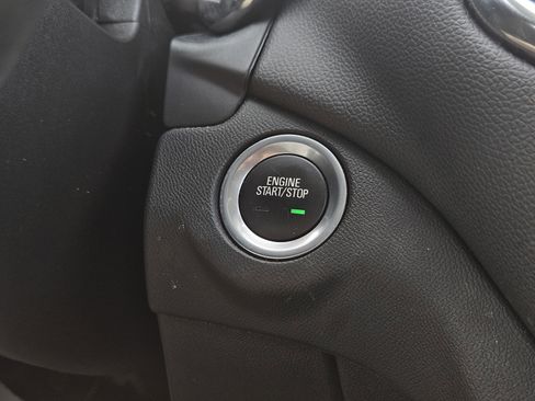 Used 2024 Chevrolet Equinox LT image 22