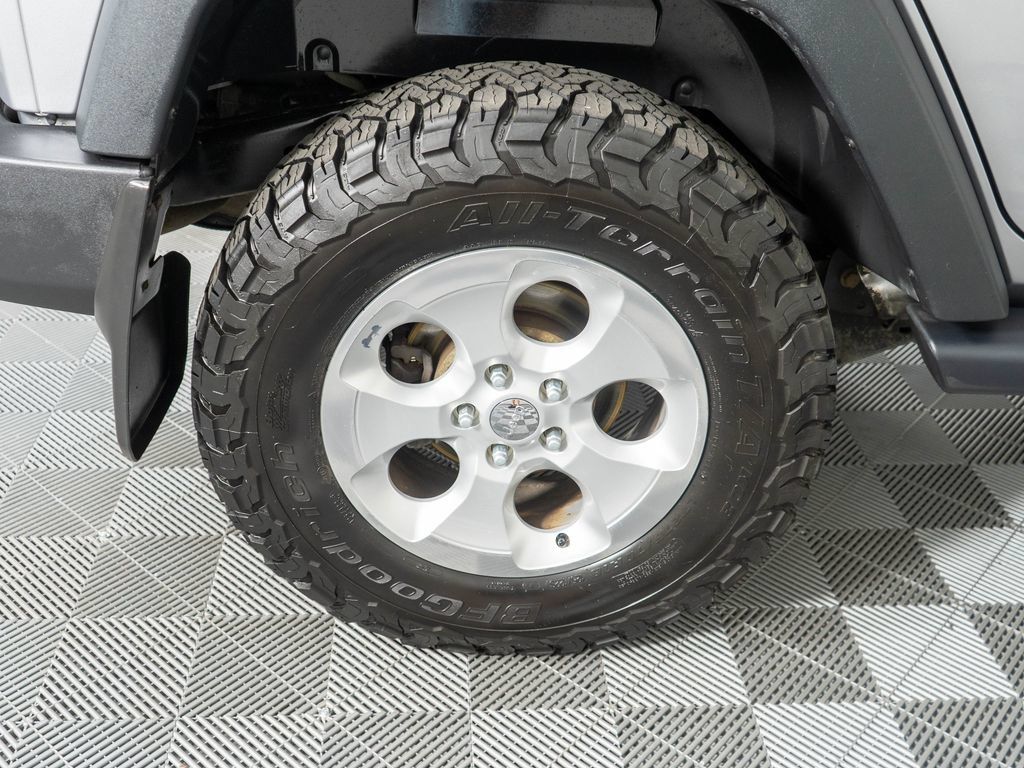 Used 2017 Jeep Wrangler Unlimited Sport w/ Quick Order Package 24S AWD/4WD image 29