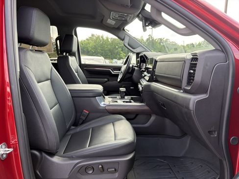 Used 2024 GMC Sierra 1500 SLT w/ SLT Premium Plus Package AWD/4WD image 17
