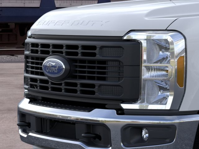New 2026 Ford F350 XL w/ XL Chrome Package RWD image 17