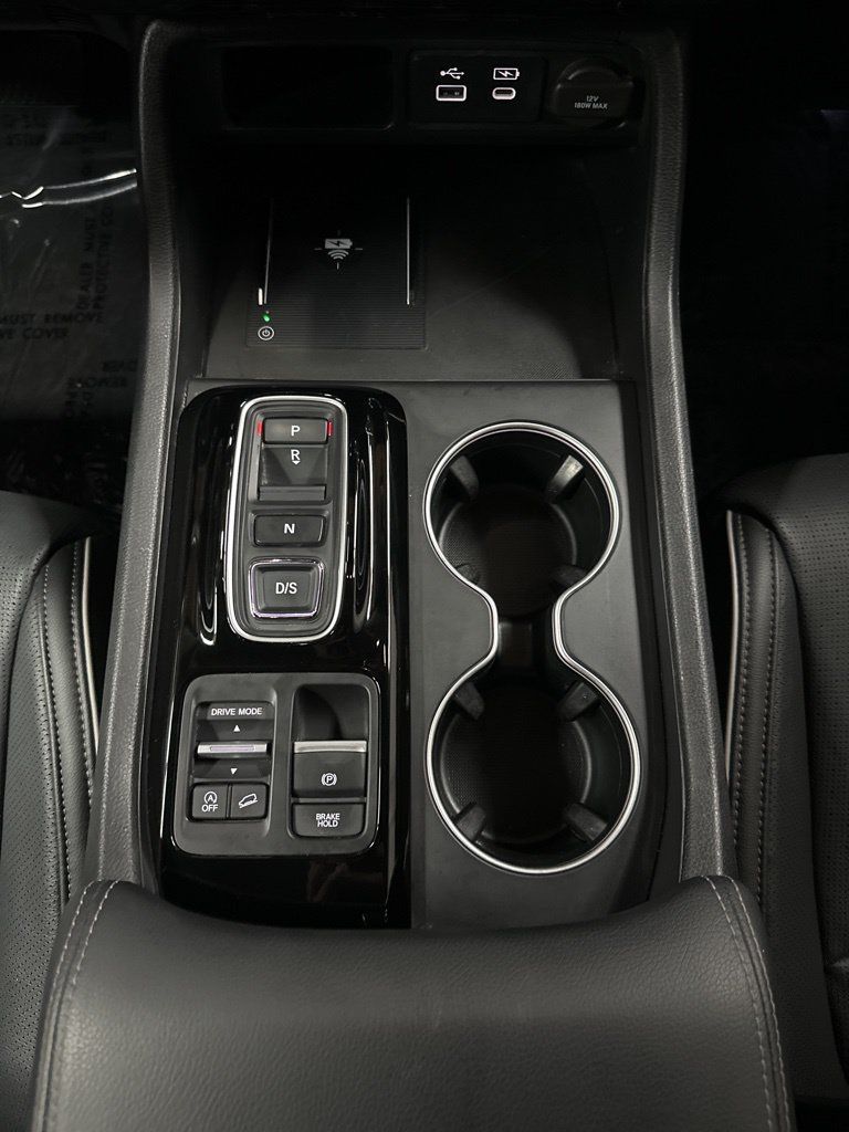 Used 2024 Honda Pilot Elite image 24
